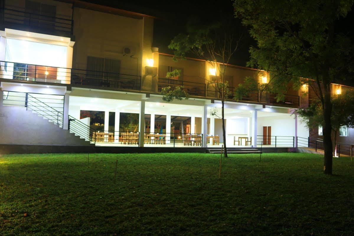 Athena Lake By Seedevi Dambulla Exterior photo