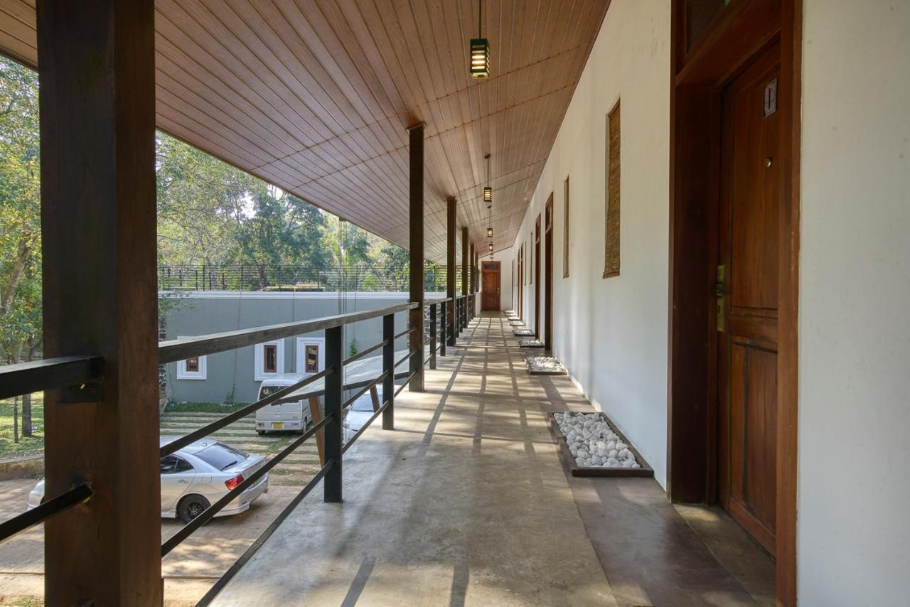 Athena Lake By Seedevi Dambulla Exterior photo
